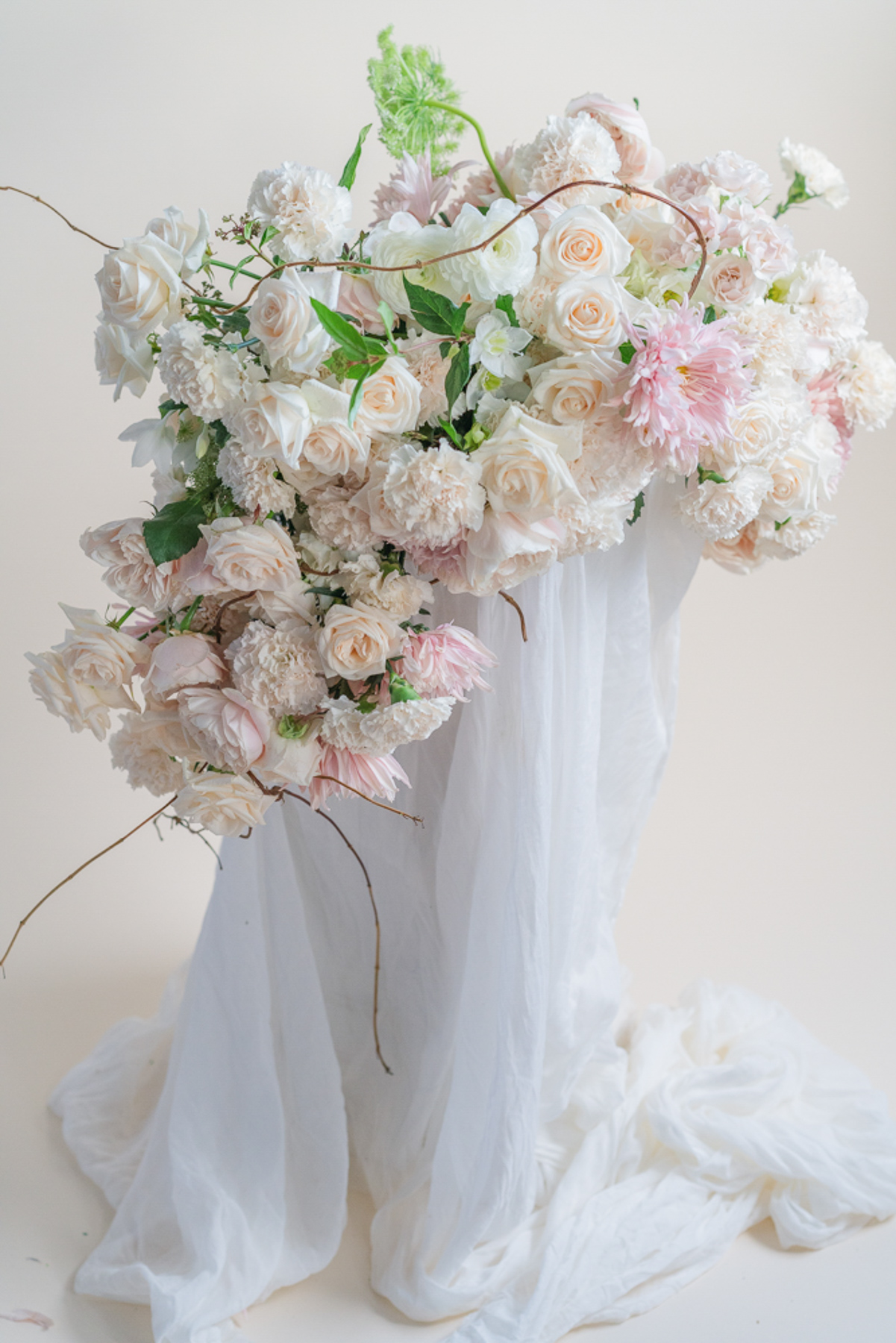 Organic arrangement